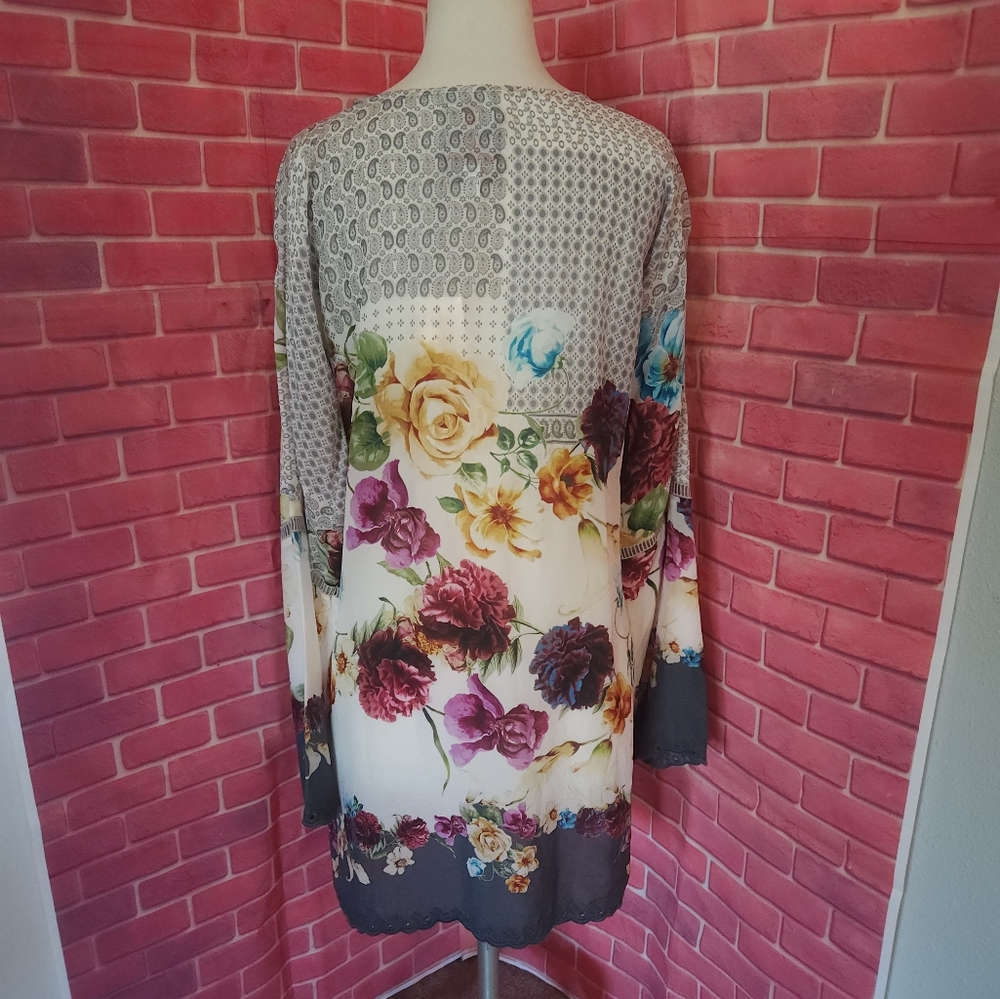 Johnny Was Multicolor Floral Blouse - Picture 6 of 6
